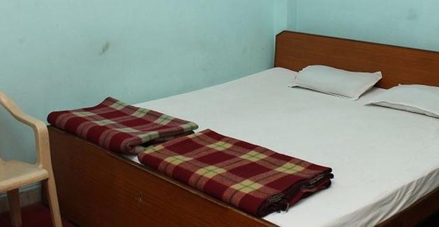 Krishnam Guest House Матхура Экстерьер фото